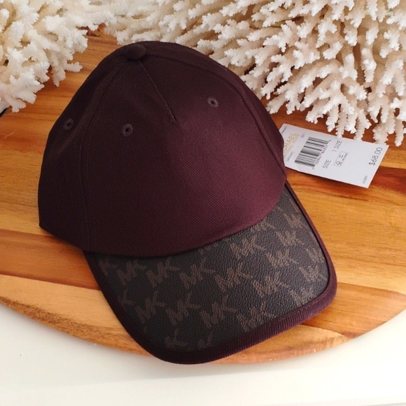 Michael Kors 🔥 NWT 🔥 Brown Cap With Logo Leather Accents On The Brim. - Picture 5 of 9